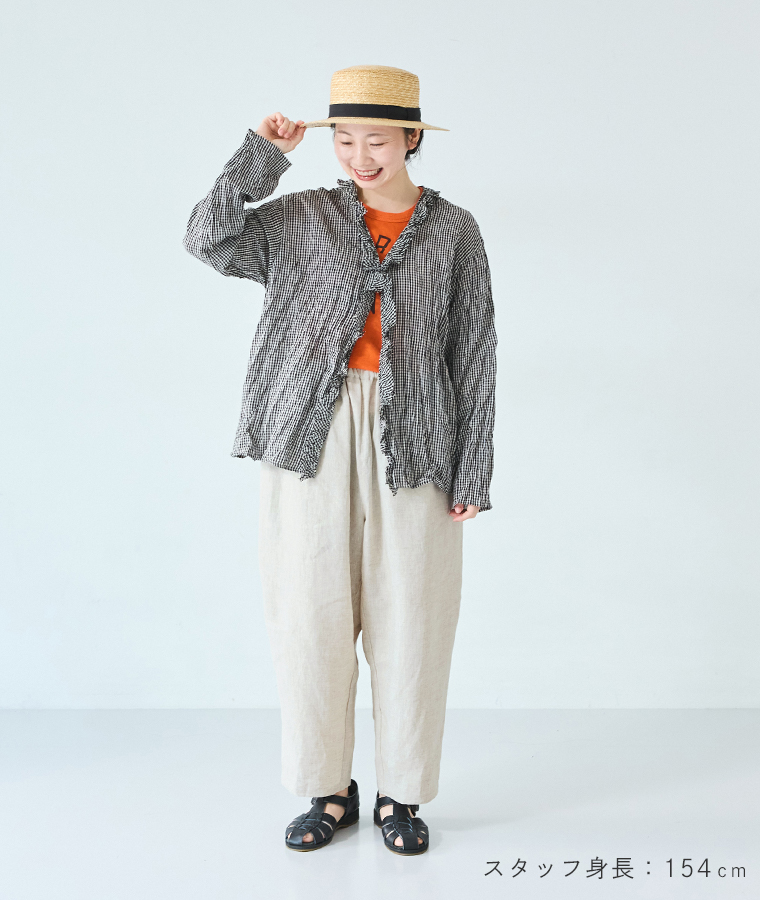 ista-ire よくばりパンツスタッフ着用  155cm以下 オートミール 全身前