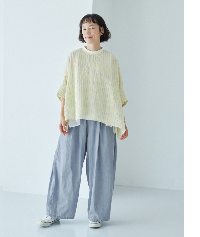 UNPLE サイドフレアリブネックプルオーバー イエロー 全身前