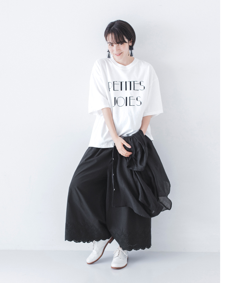ichi コットンピグメントTシャツ PETITES　JOIES ホワイト 全身前