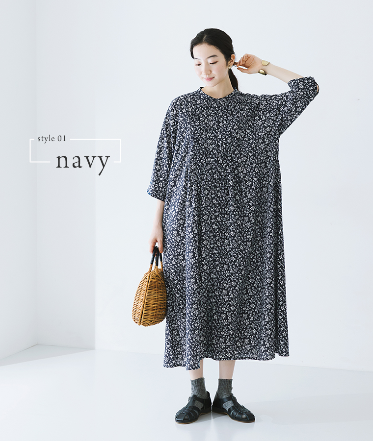 blue willow コットンオリジナル花柄プリントワンピース ネイビー
