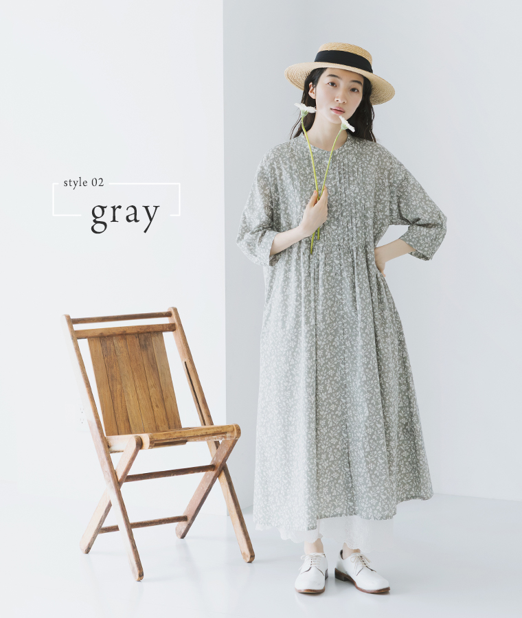 blue willow コットンオリジナル花柄プリントワンピース グレー