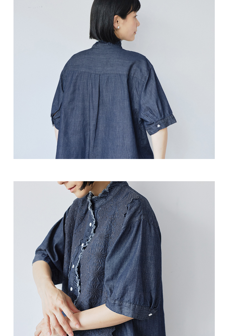 デニムスカラップ刺繍フリル半袖シャツの後ろ姿とパフスリーブのディテール