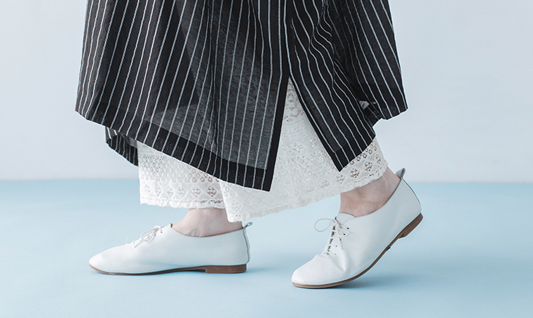 &yarn 裾レースぺチパンツ ホワイト ワンピース合わせ 裾寄り