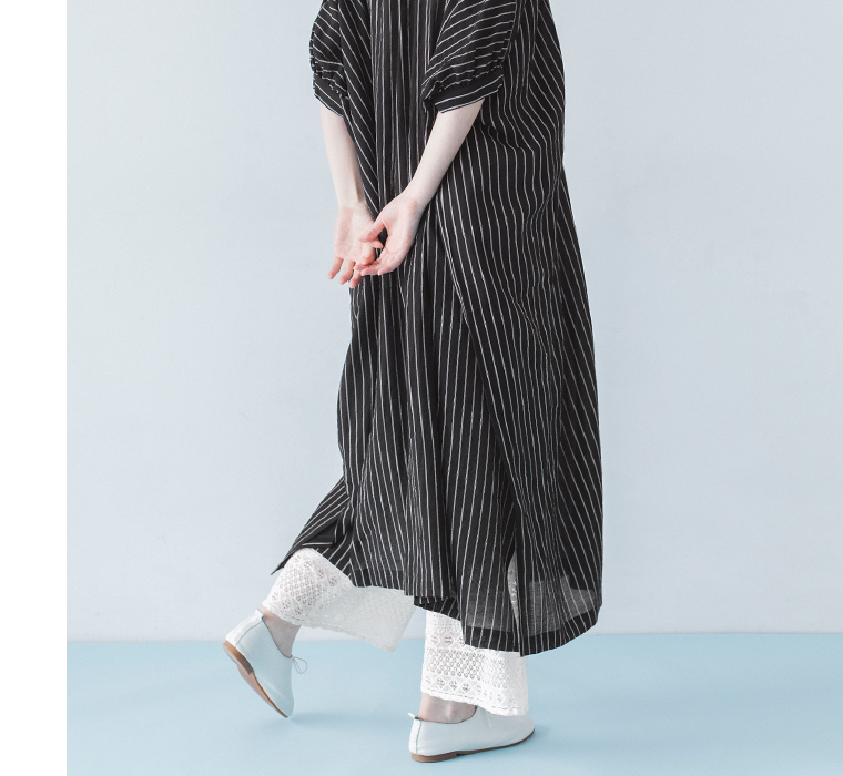 &yarn 裾レースぺチパンツ ホワイト ワンピース合わせ 全身後ろ