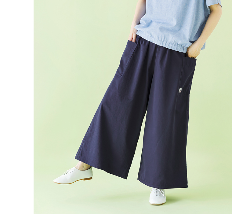 サイドポケット付きワイドパンツ ネイビーのフロントデザインを写した画像