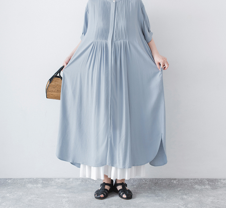 &yarn ピンタックワンピース 裾寄り