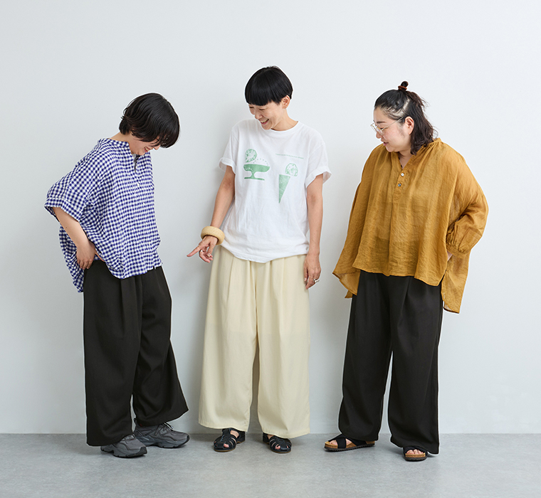 &yarn 玄長なおこさんコラボ　凛としてはけるパンツ スタッフ着用 ３人集合