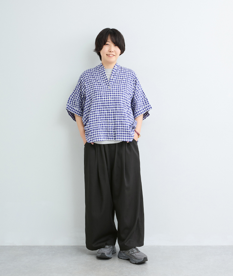 &yarn 玄長なおこさんコラボ　凛としてはけるパンツ スタッフ着用 153cm 全身前