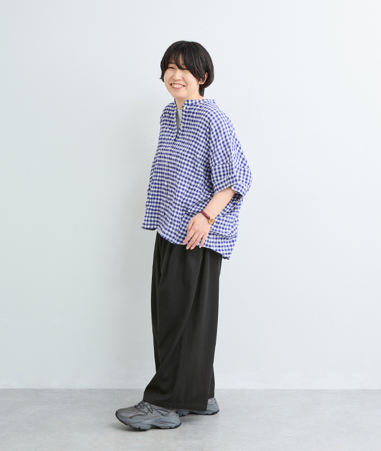 &yarn 玄長なおこさんコラボ　凛としてはけるパンツ スタッフ着用 153cm 全身横