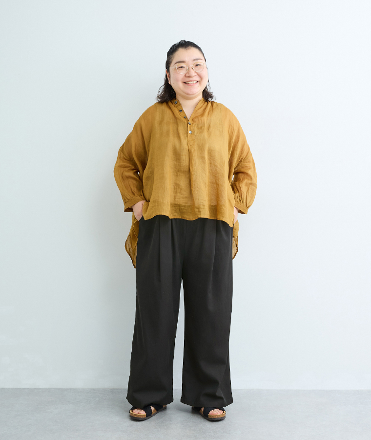 &yarn 玄長なおこさんコラボ　凛としてはけるパンツ スタッフ着用 158cm FTサイズ着用 全身前