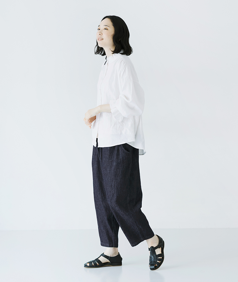 ista-ire 甘撚りコットンリネンデニム よくばりパンツ  インディゴ 夏コーデ 全身横