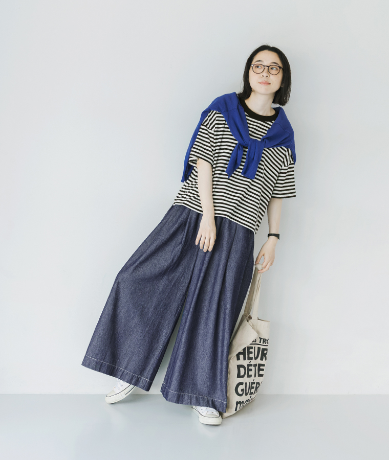 Lintu Laulu　デニムタックワイドパンツ 全身前