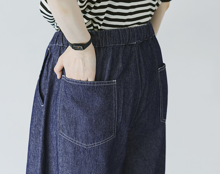 Lintu Laulu　デニムタックワイドパンツ ダークネイビー ポケット寄り