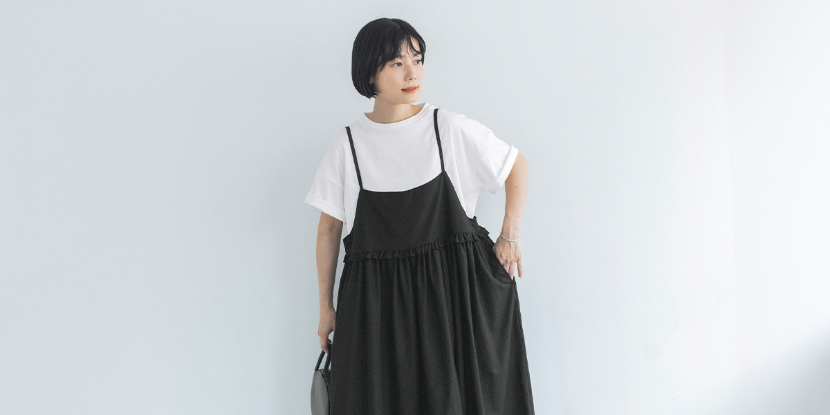 着こなし広がる【 Lintu Laulu 】フリル切り替えジャンパースカート