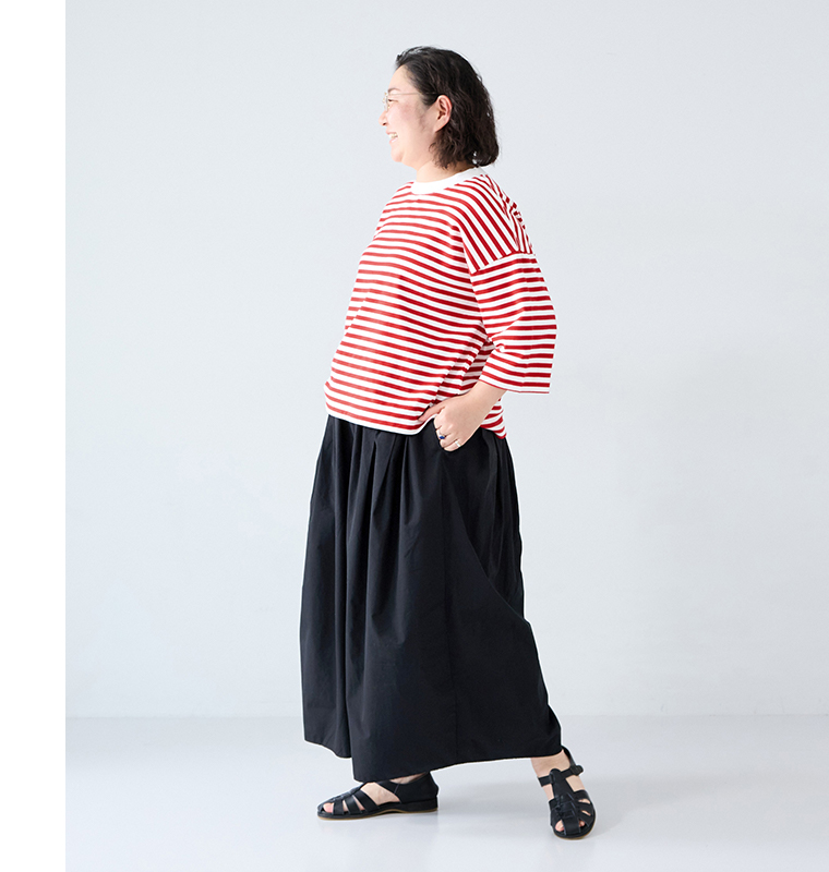 &yarn ボーダープルオーバー スタッフ着用 レッド 全身横