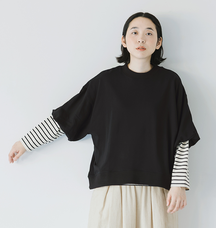 &yarn 袖バルーン裏毛プルオーバー ブラック 上半身前