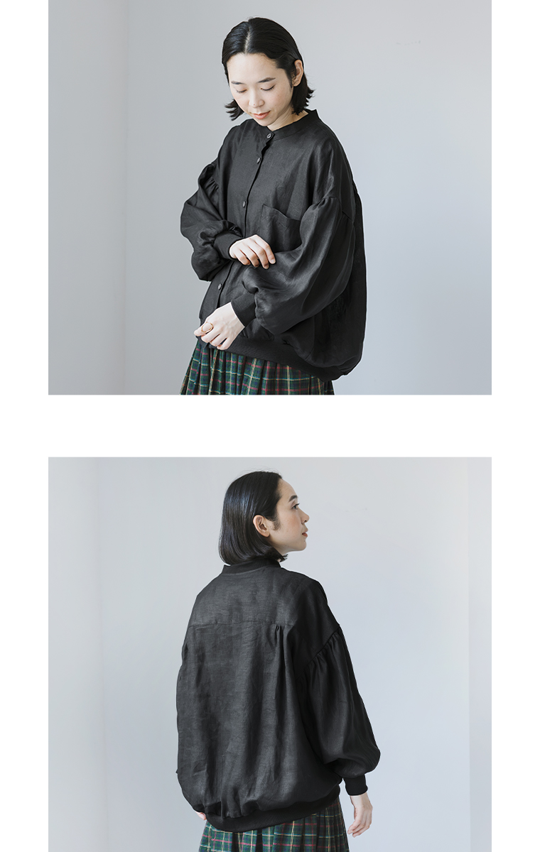 リネンリブ付きブラウス（ブラック）の袖とバックスタイル