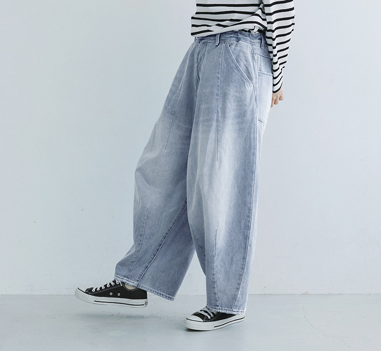 &yarn デニムバレルパンツ(ブリーチ)のパンツ寄り横
