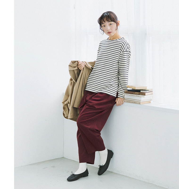 ista-ire もっと選べるコーデュロイよくばりパンツ(ヤキイモ)の全身座り