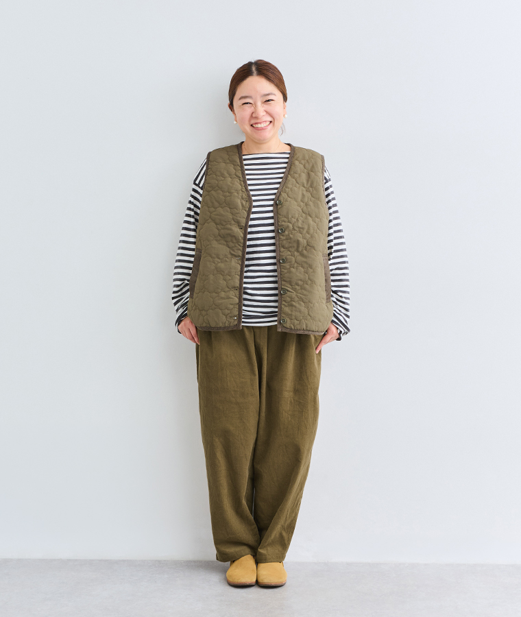 ista-ire コーデュロイよくばりパンツスタッフ着用(オリーブ)