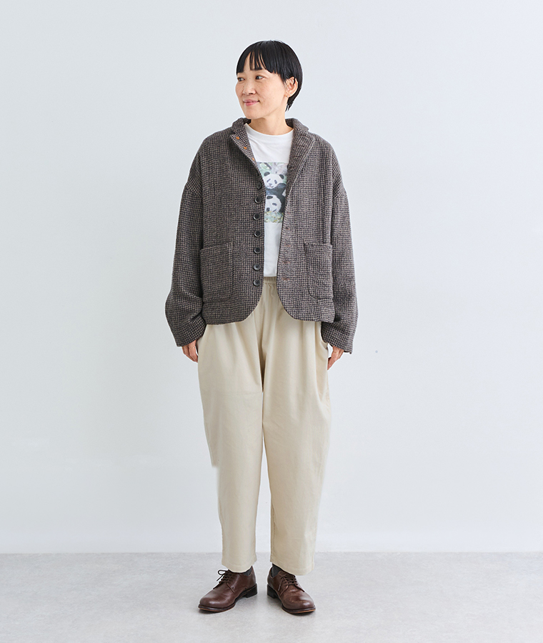 ista-ire コーデュロイよくばりパンツスタッフ着用（トウフ）