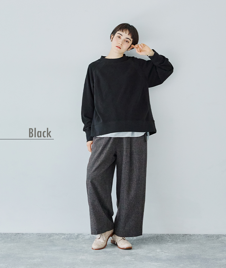 UNPLE 裏起毛モックネックプルオーバー(ブラック)の全身前