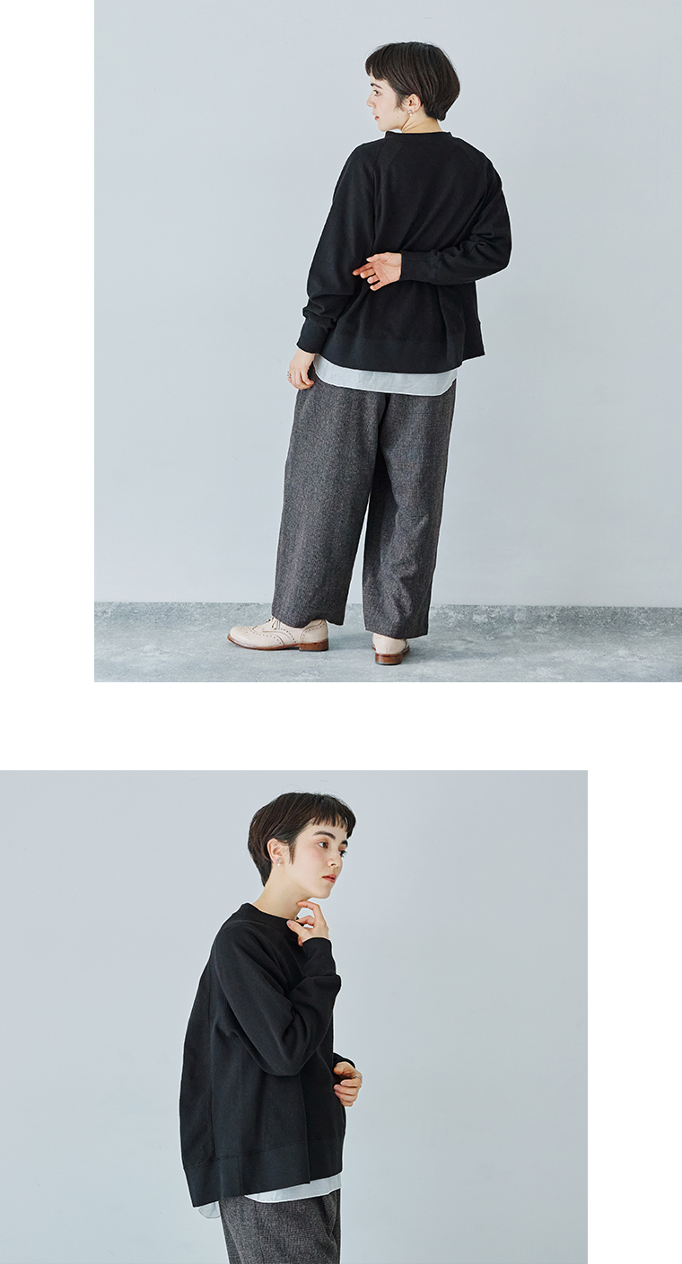 UNPLE 裏起毛モックネックプルオーバー(ブラック)の全身後ろと上半身寄り横
