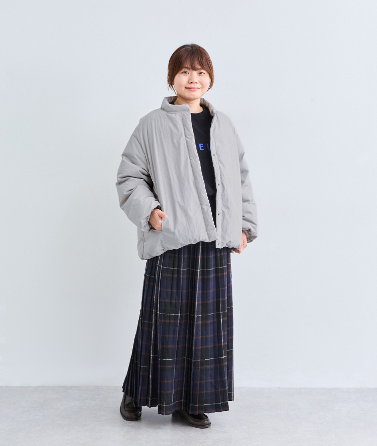 &yarn ふんわり軽量ちび襟ダウンジャケット スタッフ浜田の着用感  全身前