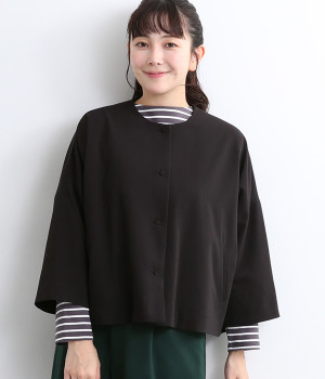 ラウンドカラーショートジャケット
