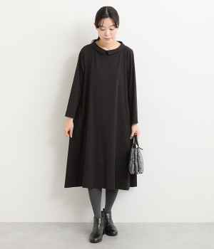 きれいめAラインワンピース(ブラック-ONESIZE)