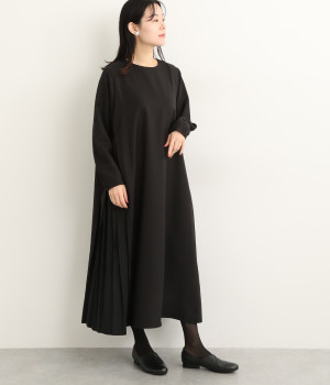 ツイルストレッチサイドプリーツワンピース