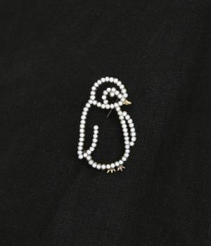 粒々ペンギンシルエットブローチ