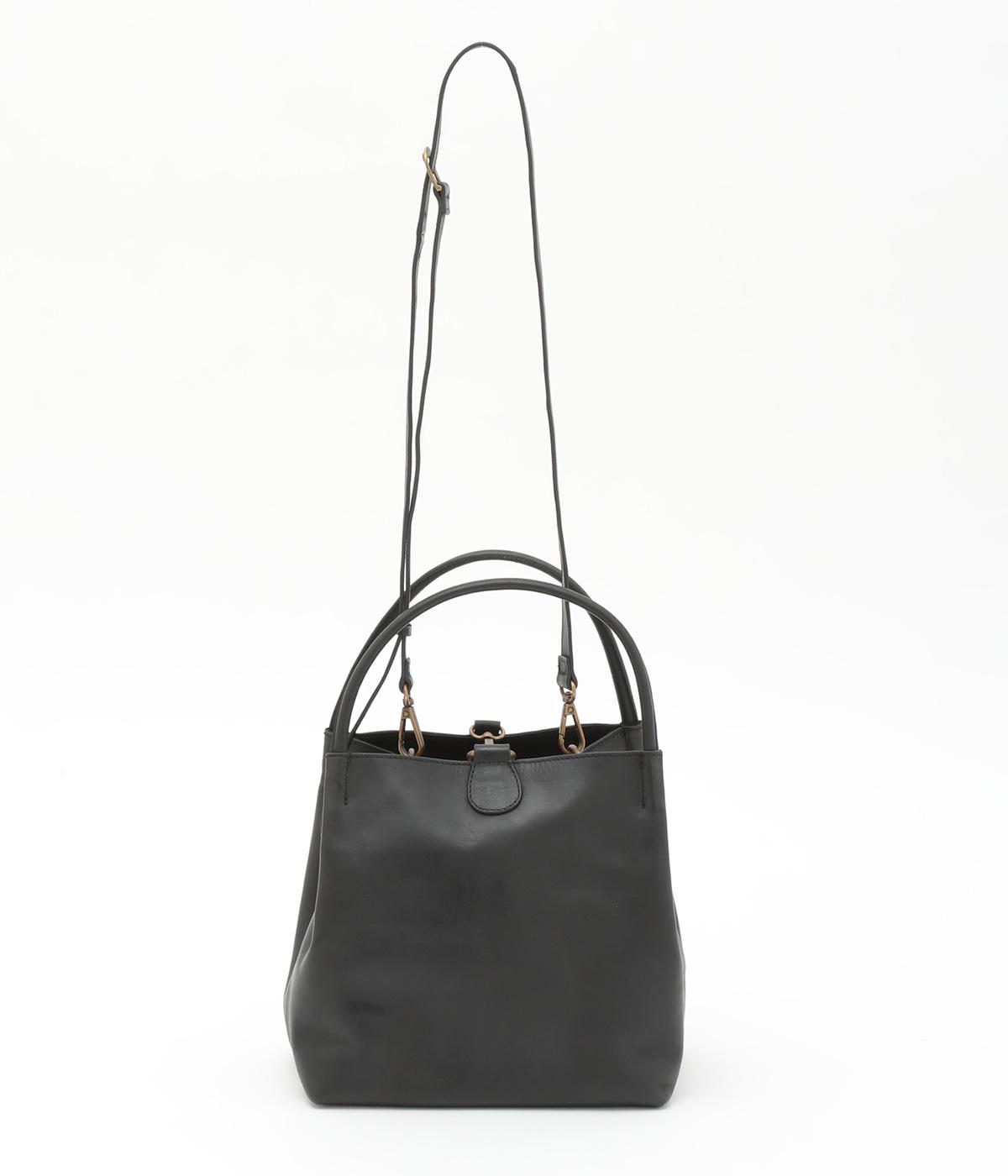 牛革ショルダー付きスクエアバッグ(クロ-F)