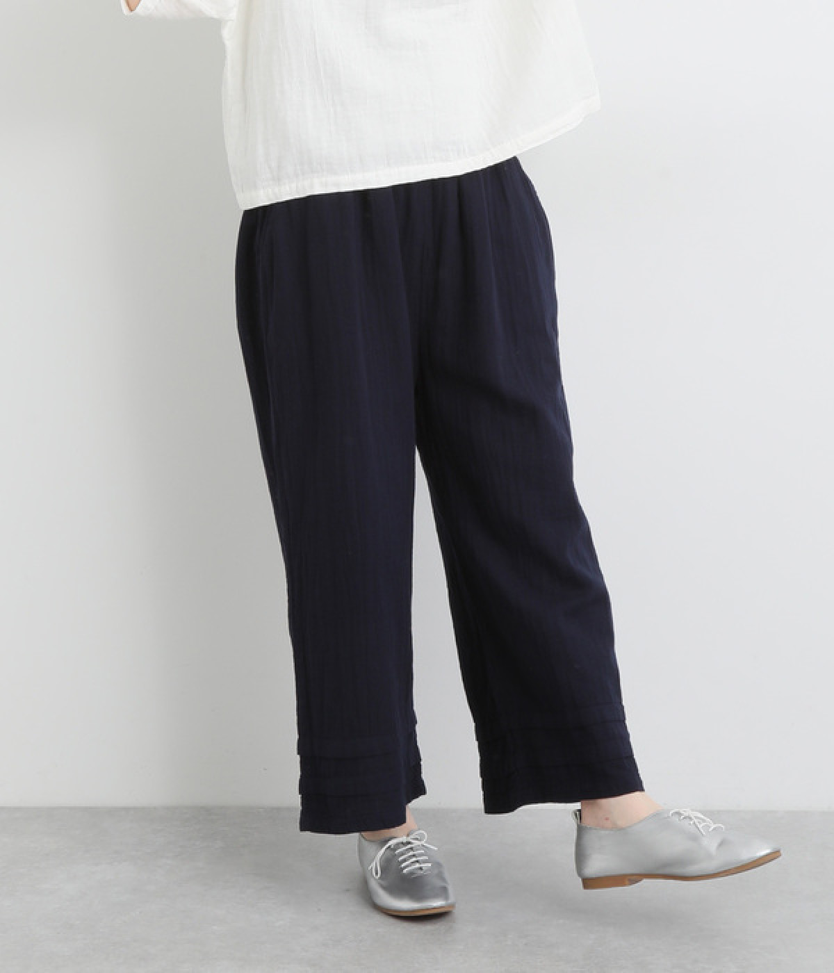 Wガーゼ裾タックワイドパンツ