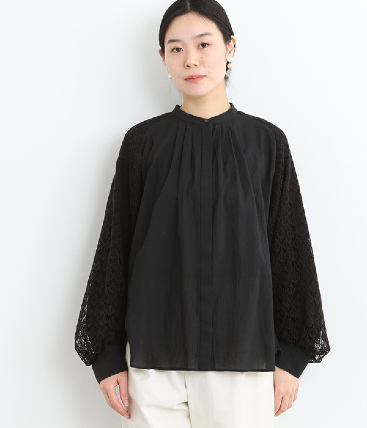 コットンケミカルレースグランジコットンローンブラウス（LOISIR