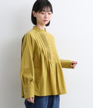 コットンブロードワッシャー　ランダムタックブラウス