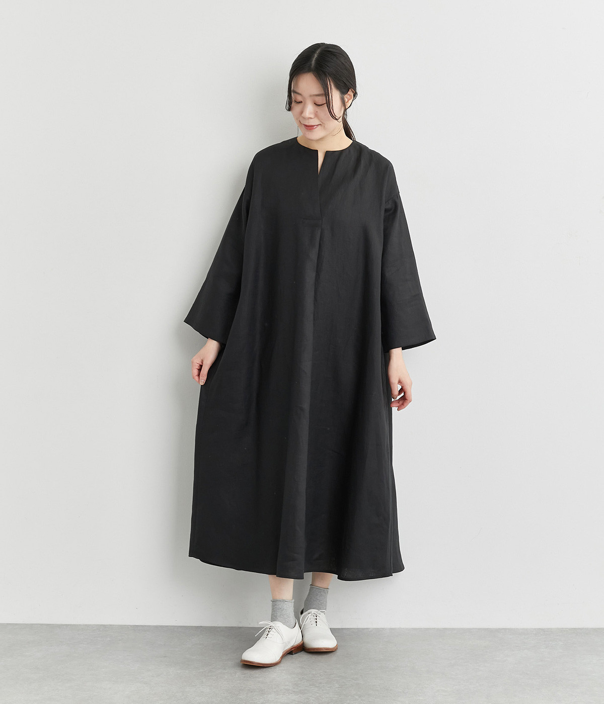 LOISIR ブラック 半袖 Aライン ワンピース LOISIR ブラック 半袖 Aライン ワンピース