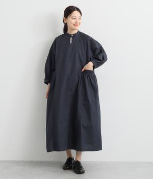 インドハンドスモキッキング刺繍ワンピース