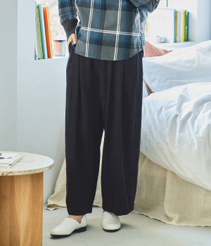 コットンリネンのワイドパンツ