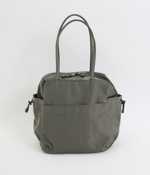 ナイロンボストントート