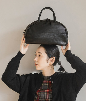 ガーメントレザー サスティナブル2WAYハーフムーンボストン M(ブラック-ONESIZE)