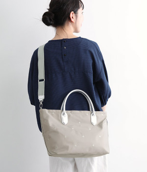 ナイロンドット刺繍　牛革2WAYトート(ライトグレー-ONESIZE)