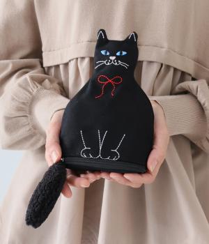 自立ネコ刺繍ポーチ
