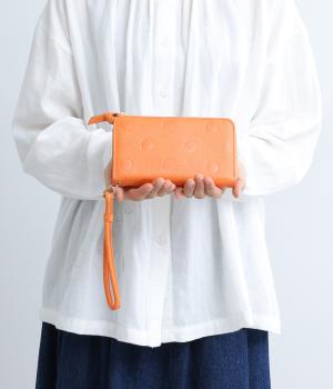 ドット型押しストラップL字ロングウォレット