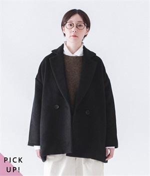 ダブルボタンショートコート