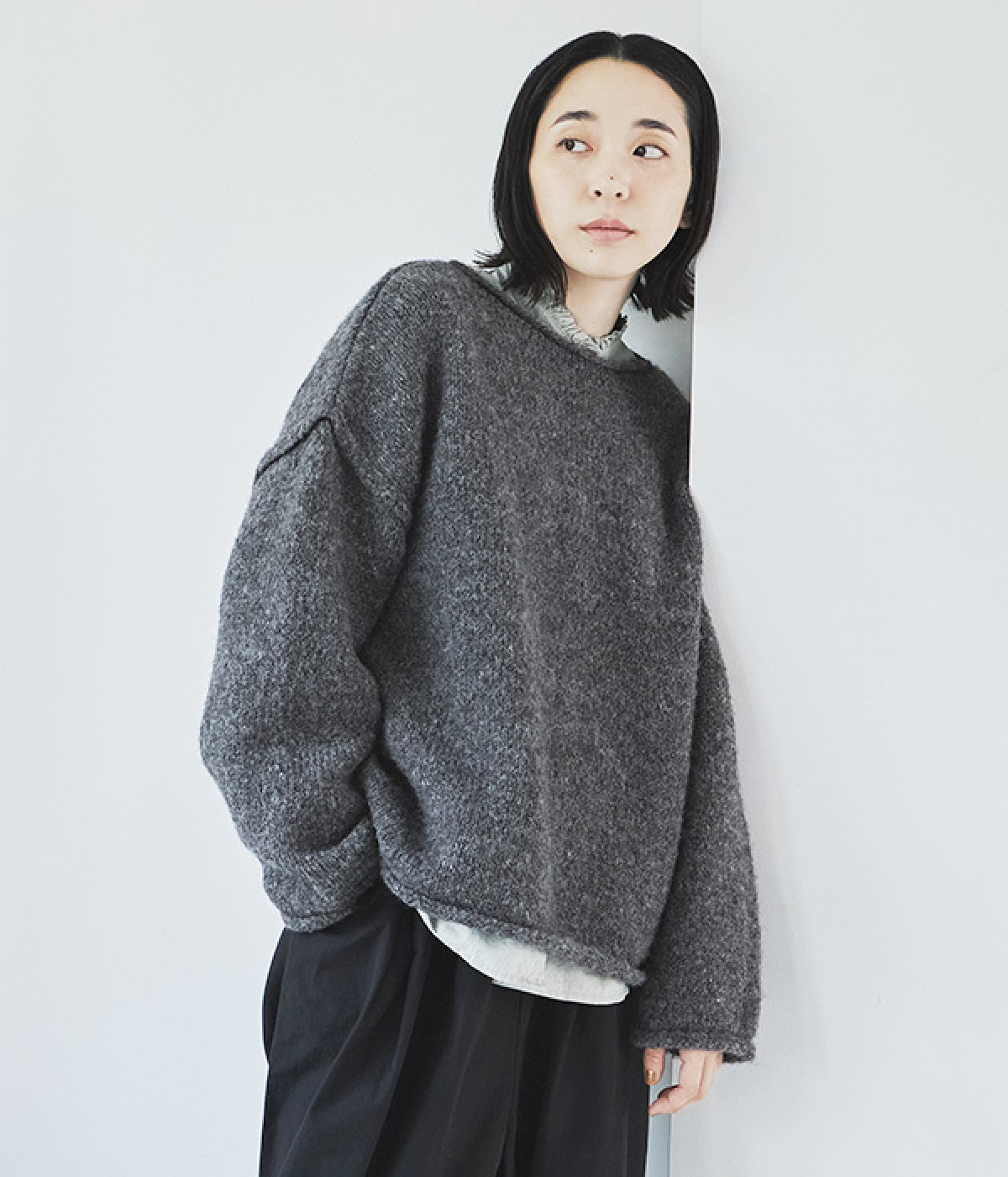 ロールネックニットプルオーバー