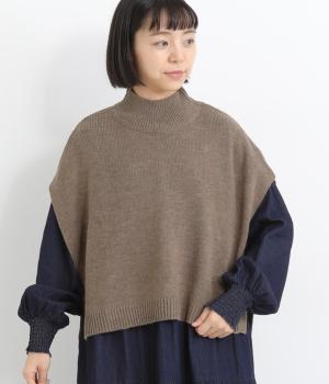 ニットモックネックベスト