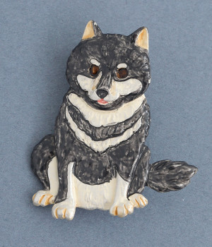 おすわり柴　ブローチ