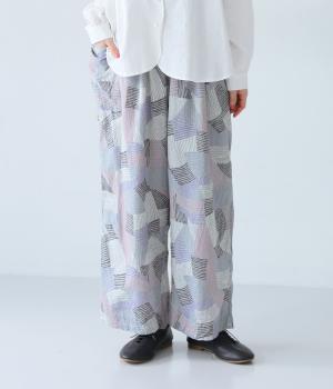 ライトボイル　ラフタッチ幾何学プリント　サイドワンポケットパンツ