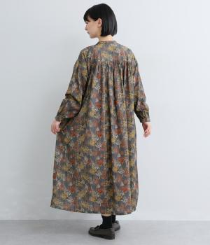 コットン　treesプリント　ヨーク切替えワンピース(チャコールグレー-F)